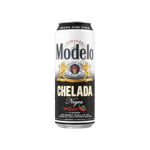 Modelo Chelada Negra con Chile